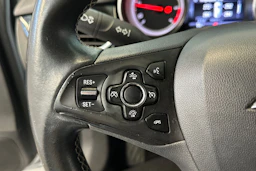 harmaa Opel Astra 2017 kuva 17.
