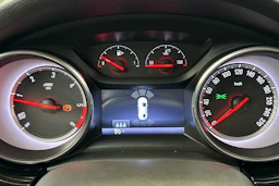 harmaa Opel Astra 2017 kuva 19.