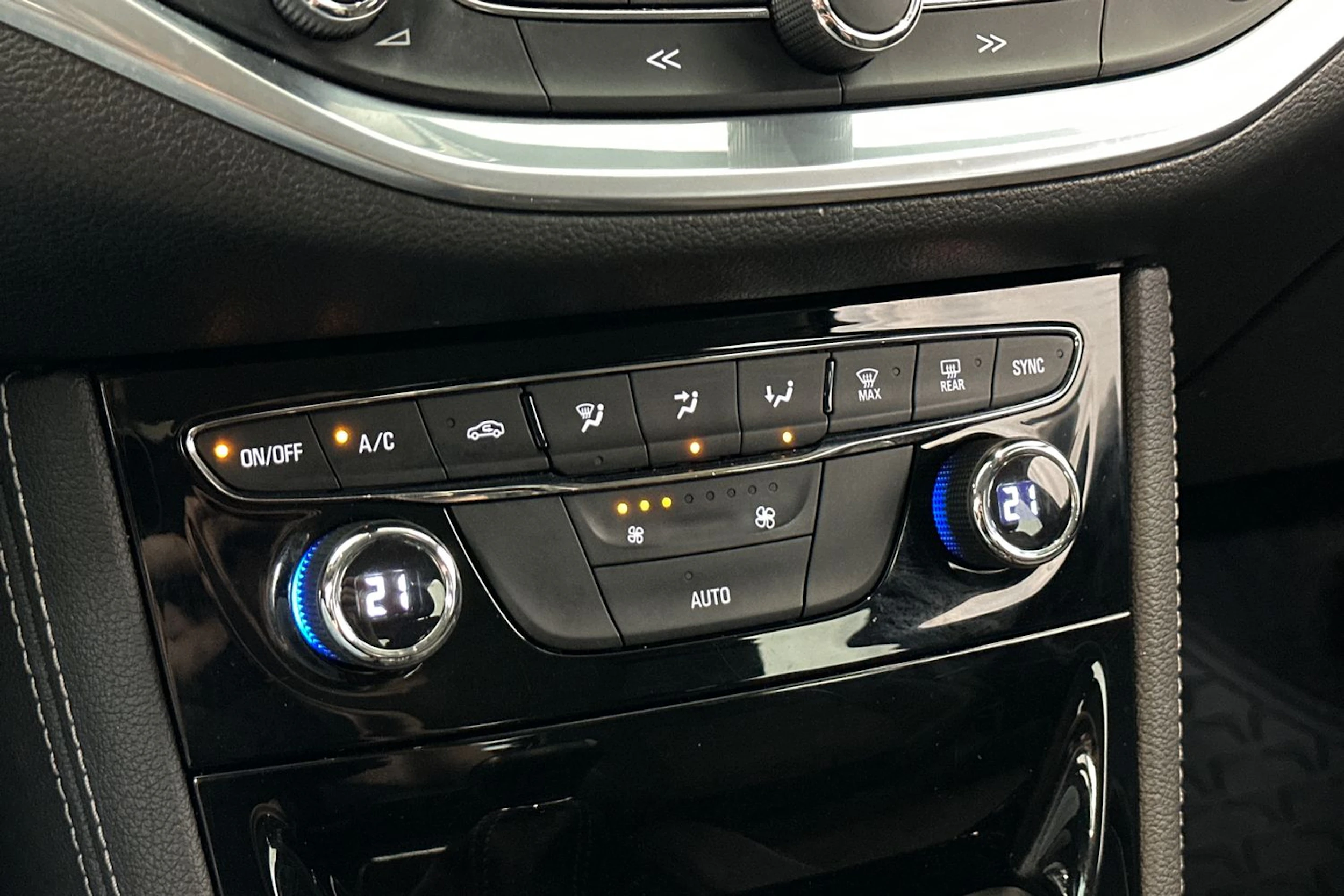 harmaa Opel Astra 2017 kuva 22.