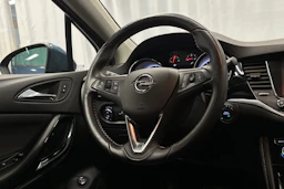 sininen Opel Astra 2017 kuva 15.