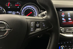 sininen Opel Astra 2017 kuva 17.