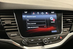 sininen Opel Astra 2017 kuva 24.