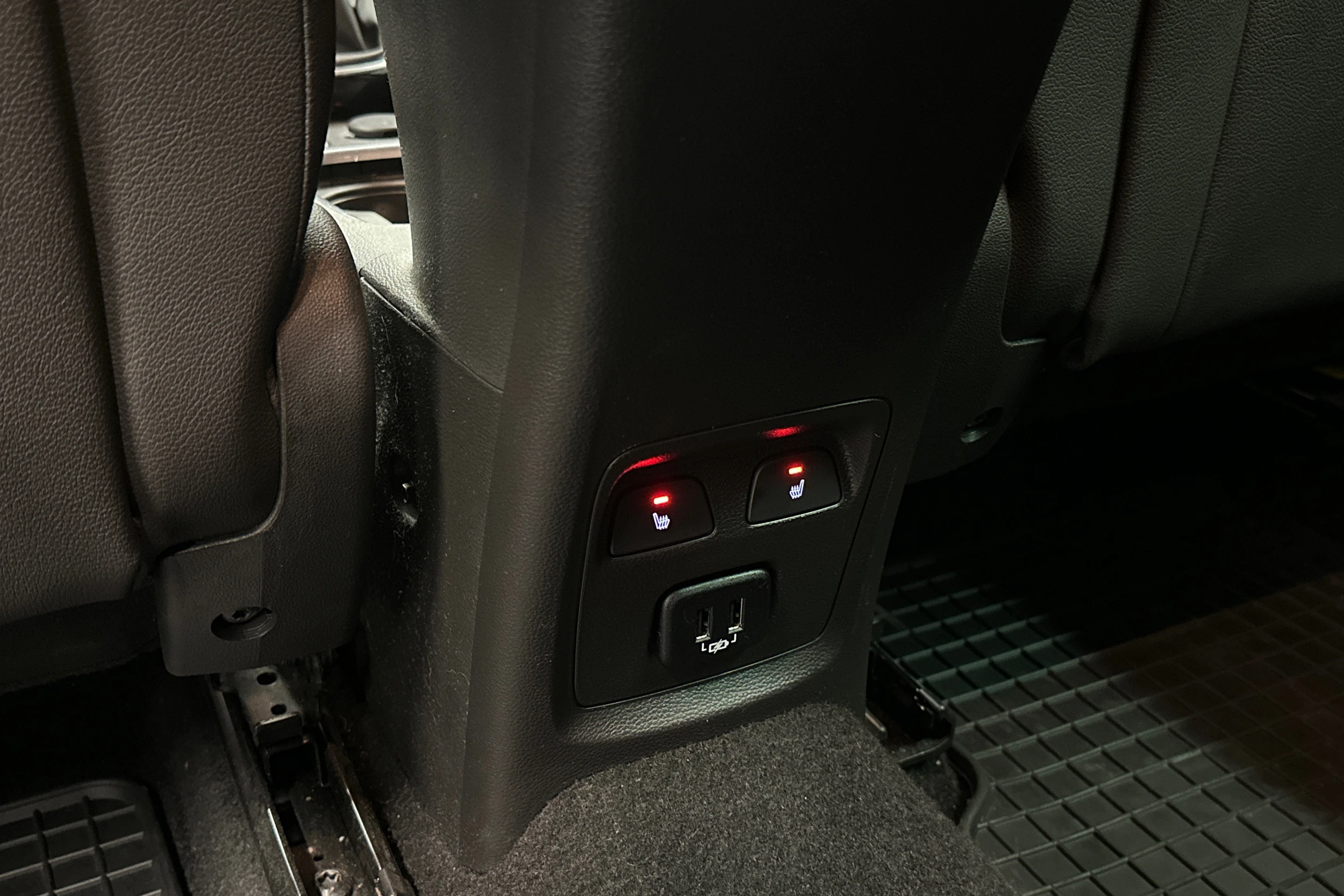 sininen Opel Astra 2017 kuva 27.