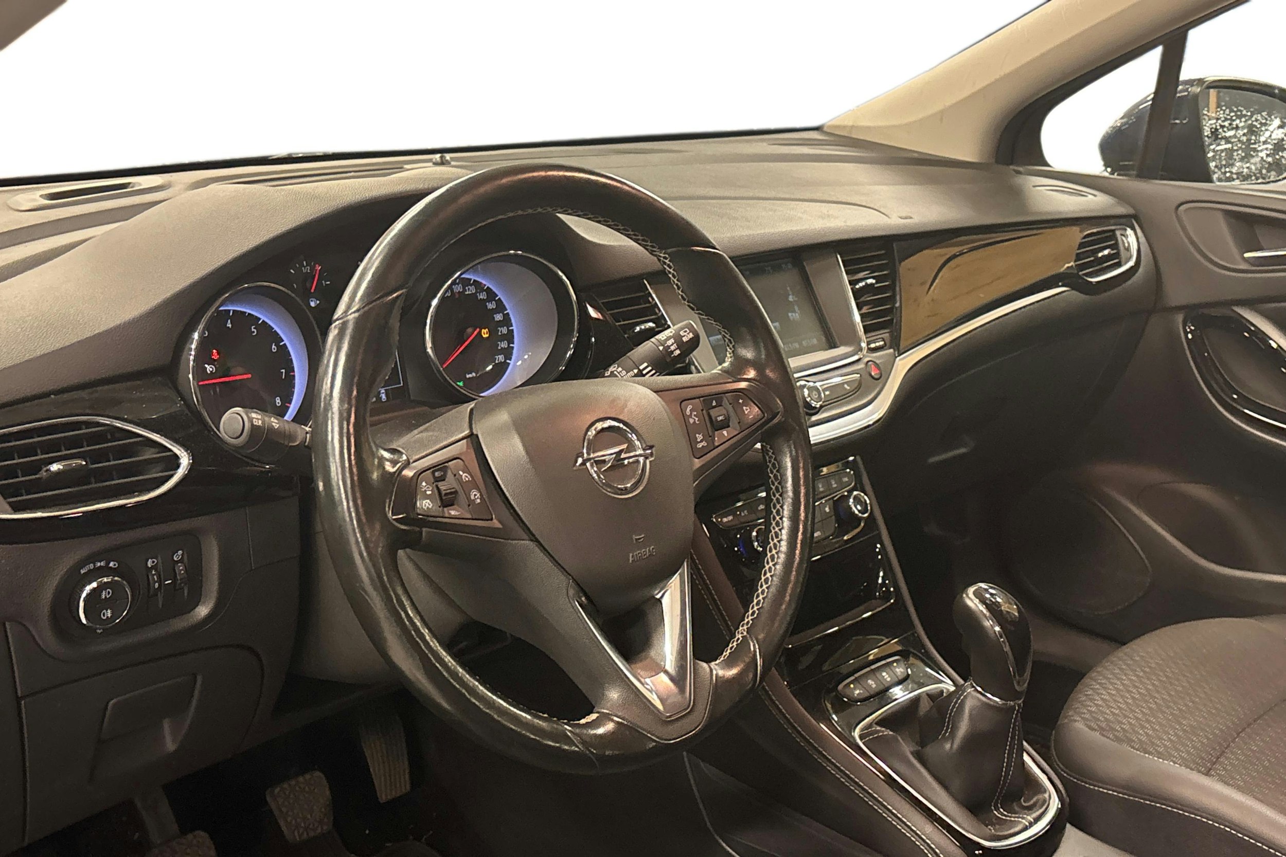 sininen Opel Astra 2017 kuva 3.