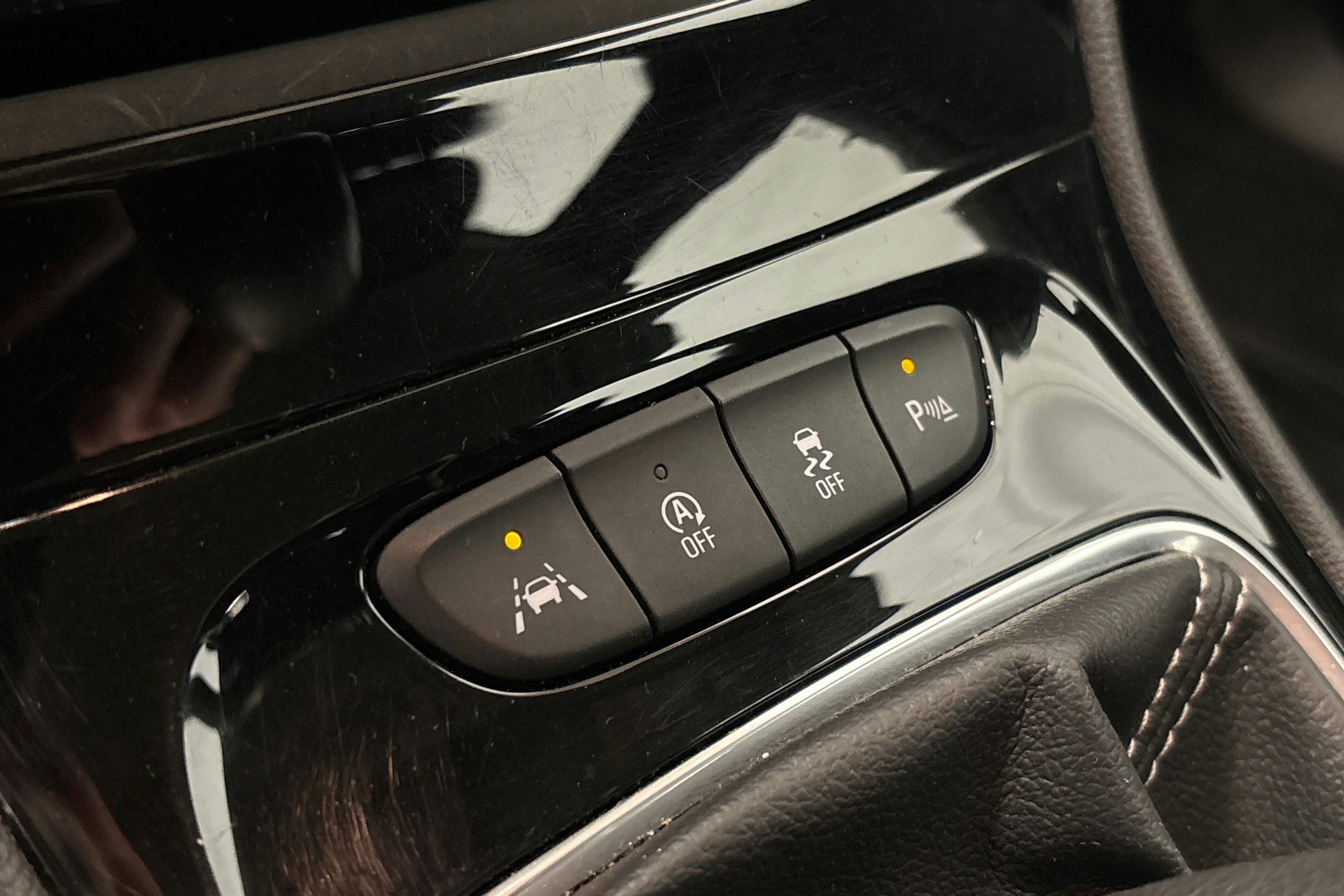 sininen Opel Astra 2017 kuva 23.