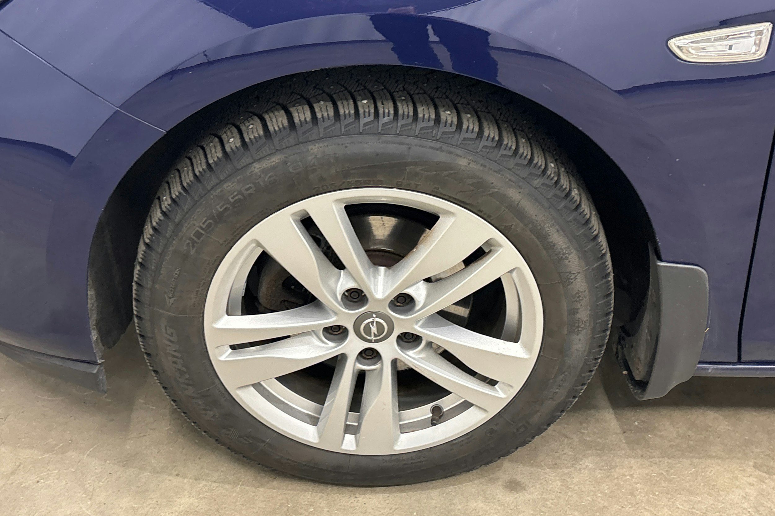 sininen Opel Astra 2017 kuva 35.