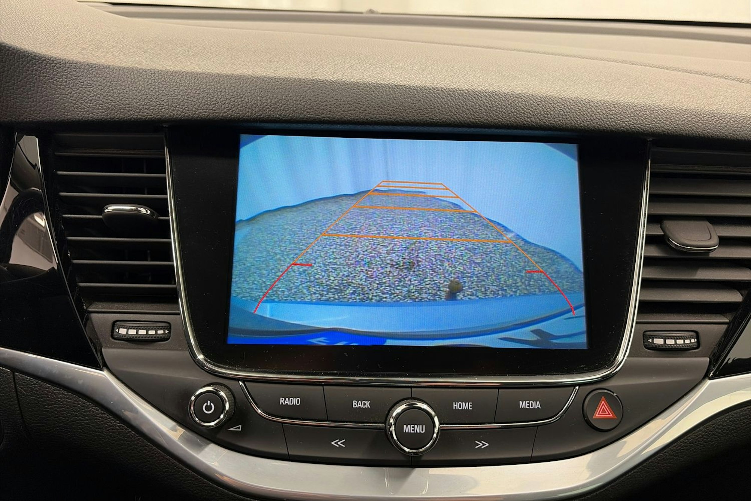 hopea Opel Astra 2017 kuva 20.