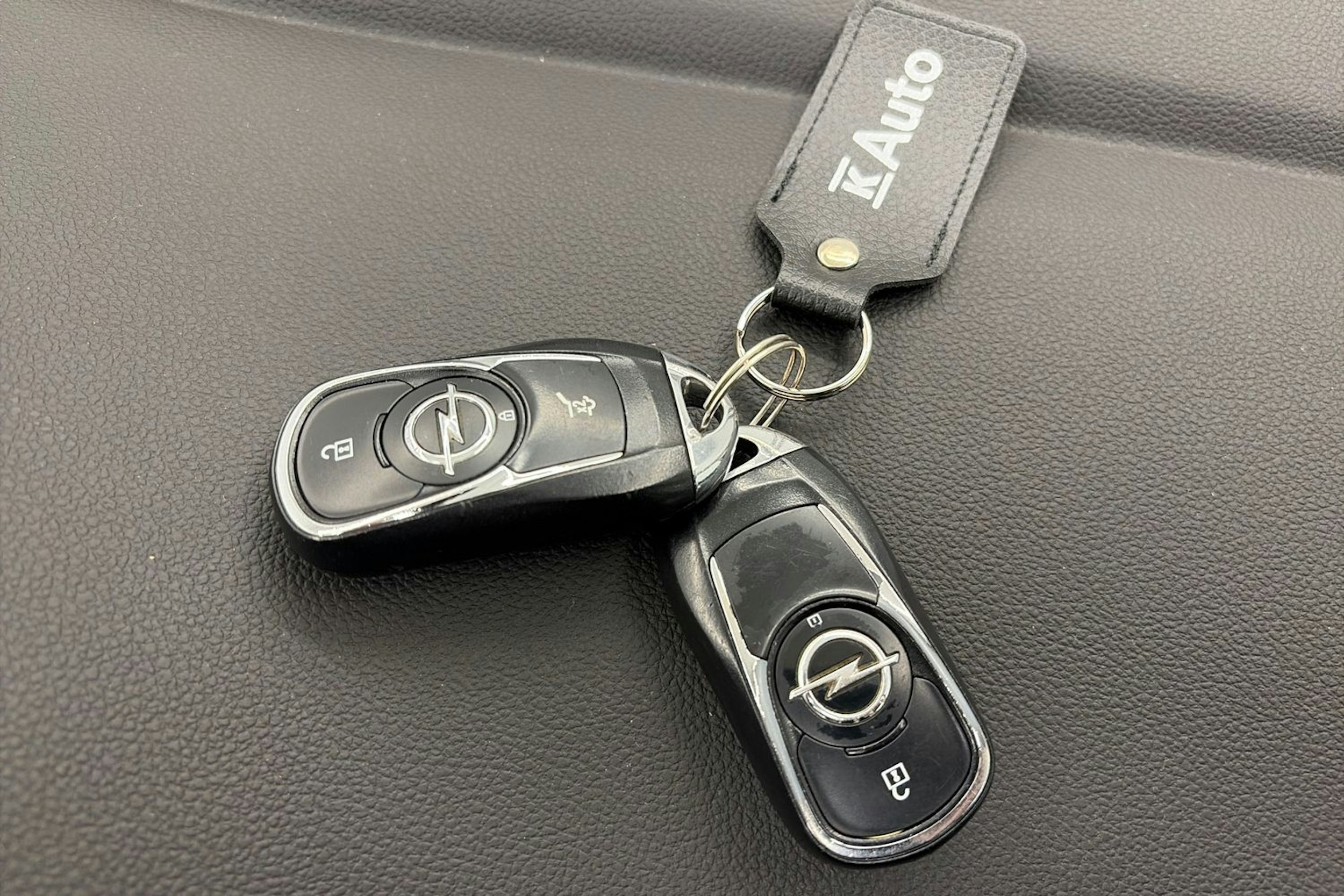 hopea Opel Astra 2017 kuva 24.