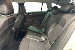 valkoinen Opel Astra 2017 kuva 8.