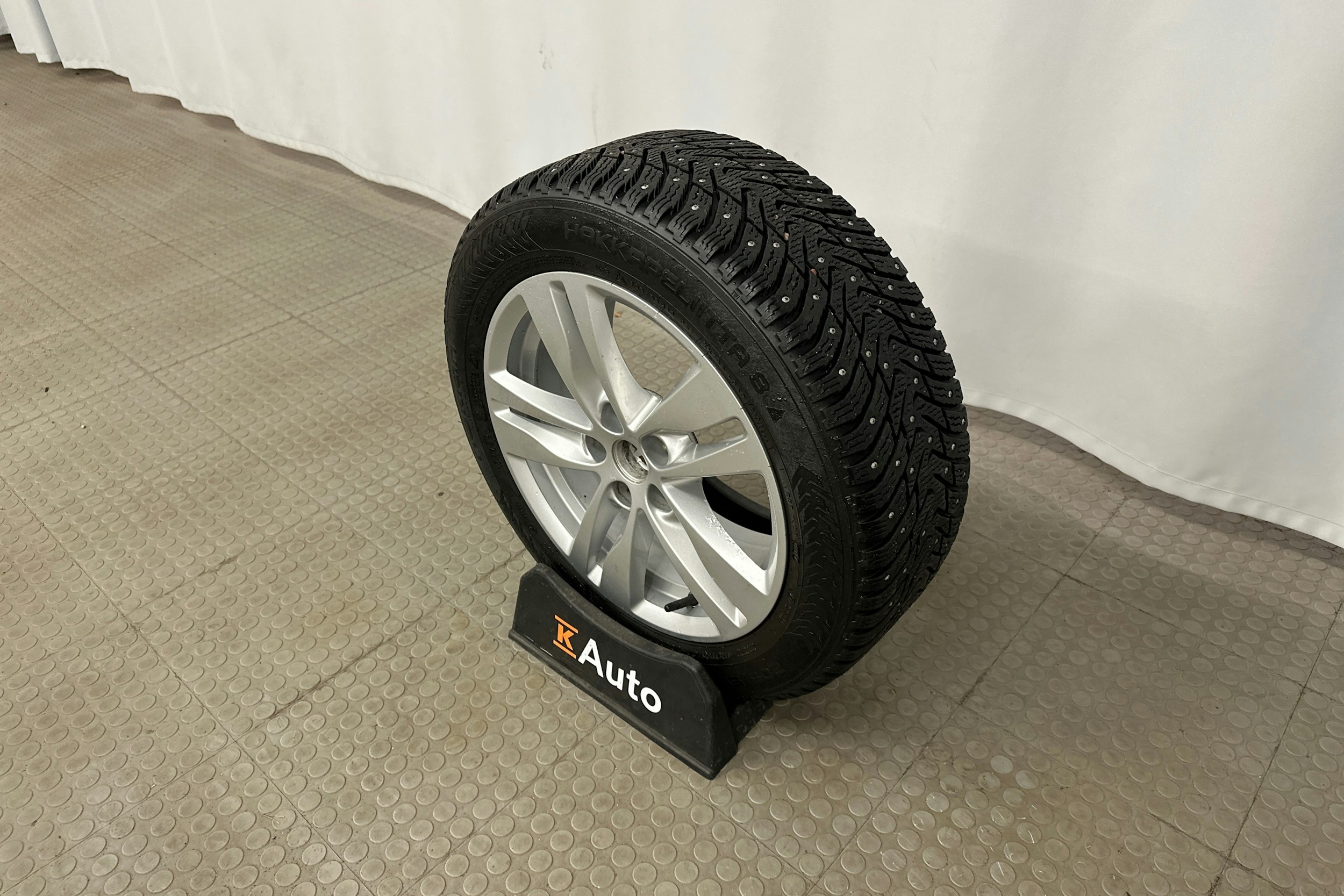 valkoinen Opel Astra 2017 kuva 10.