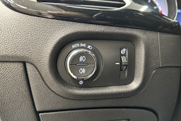 valkoinen Opel Astra 2017 kuva 20.