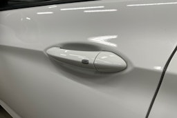 valkoinen Opel Astra 2017 kuva 27.