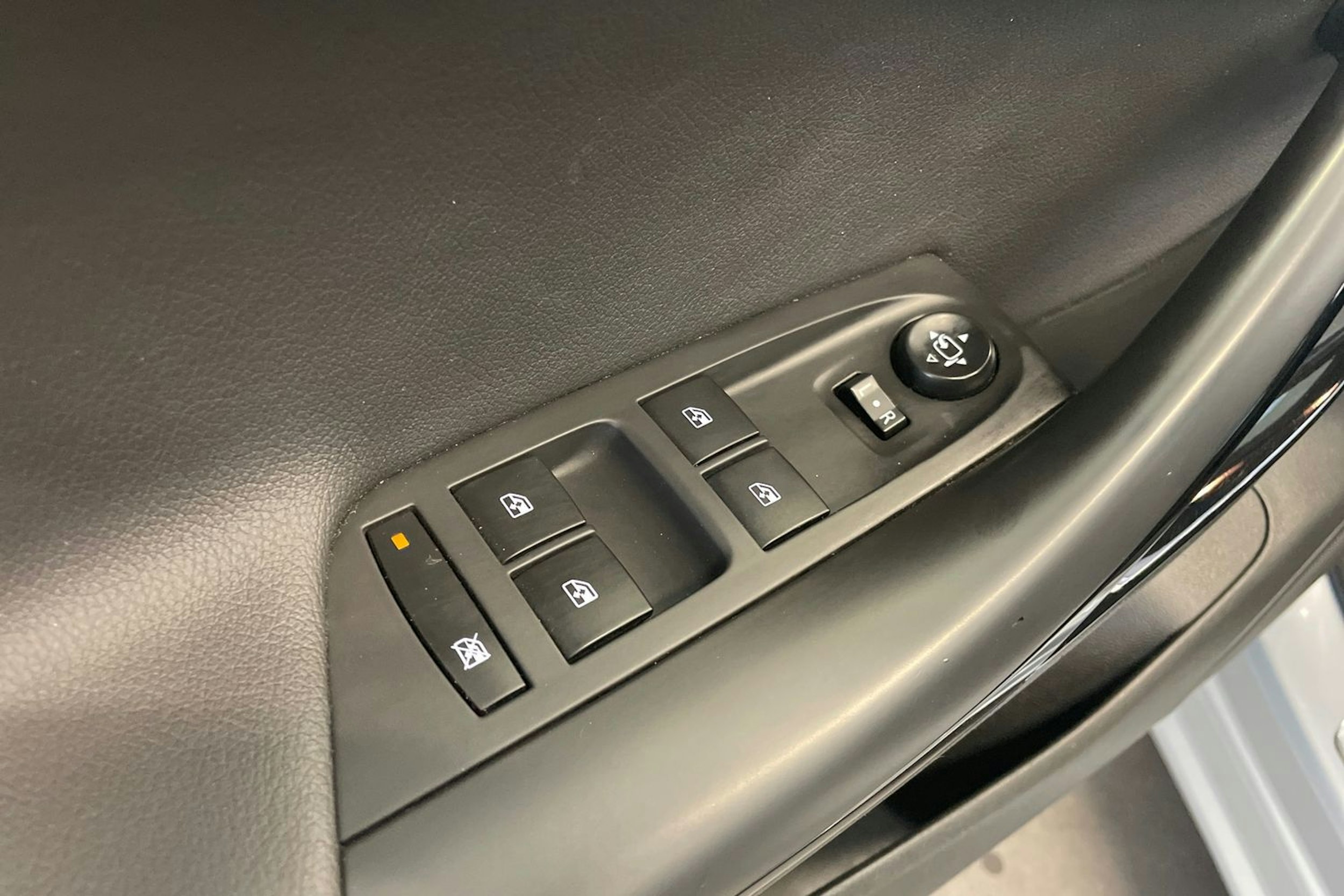 hopea Opel Astra 2017 kuva 16.
