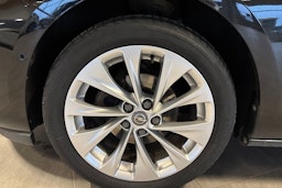 musta Opel Astra 2018 kuva 11.