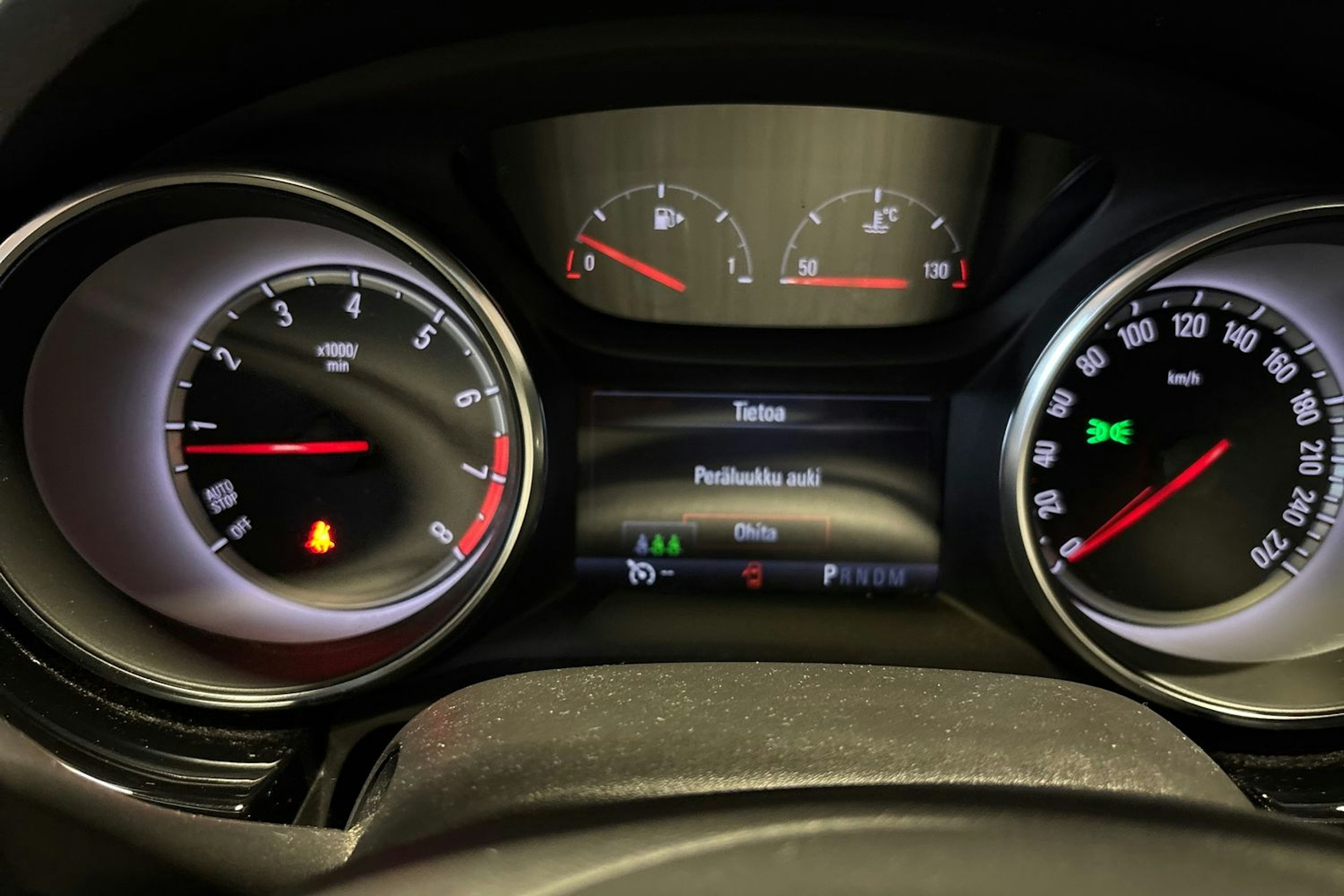 musta Opel Astra 2018 kuva 16.