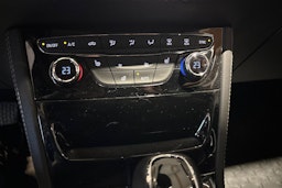 musta Opel Astra 2018 kuva 21.