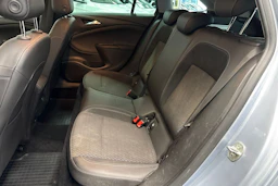 hopea Opel Astra 2018 kuva 11.