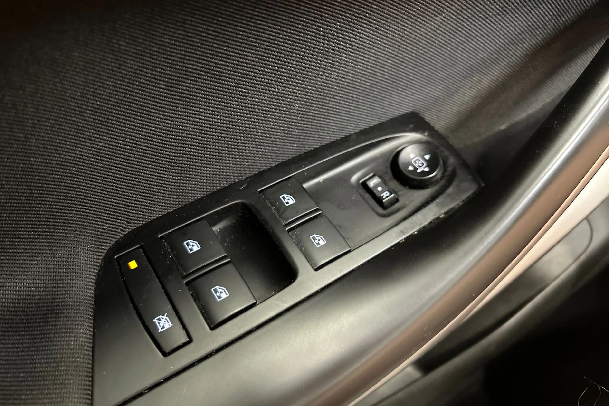 hopea Opel Astra 2018 kuva 18.