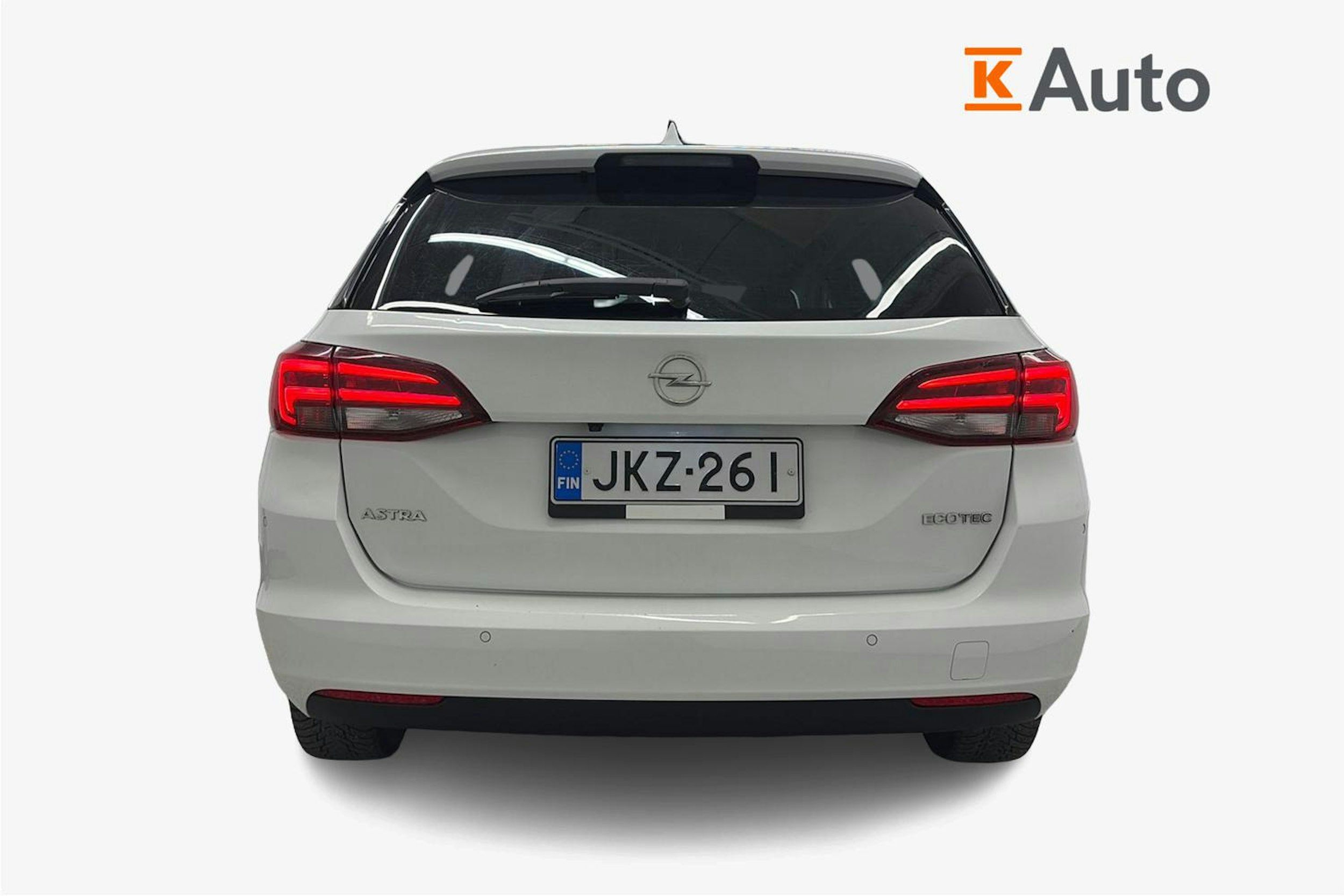 valkoinen Opel Astra 2018 kuva 3.