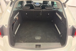 valkoinen Opel Astra 2018 kuva 15.