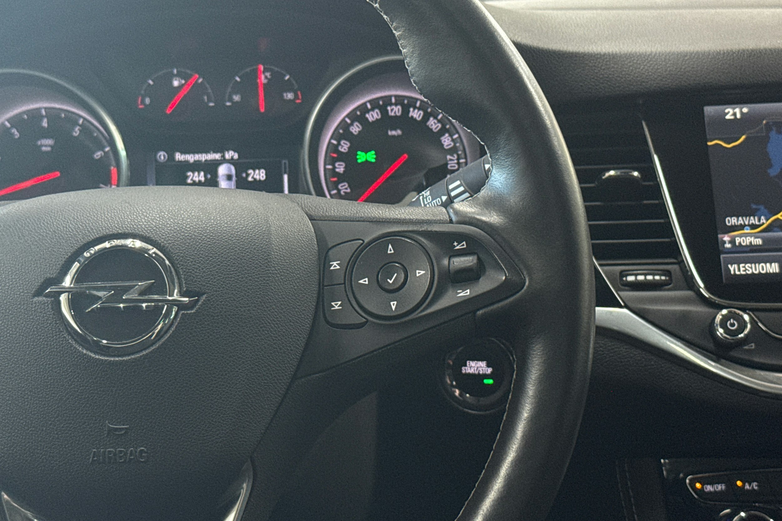 harmaa Opel Astra 2018 kuva 12.