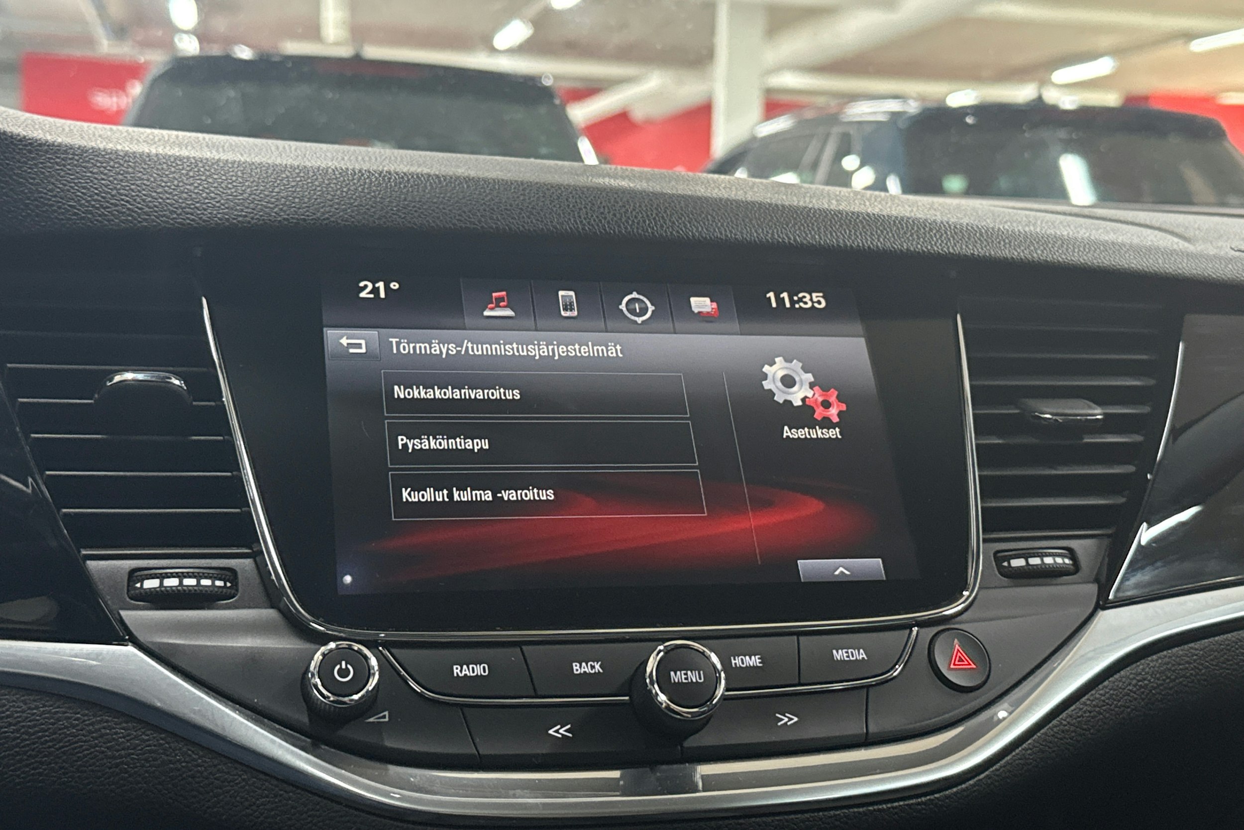 harmaa Opel Astra 2018 kuva 14.