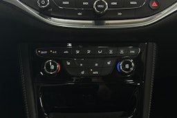 harmaa Opel Astra 2018 kuva 19.
