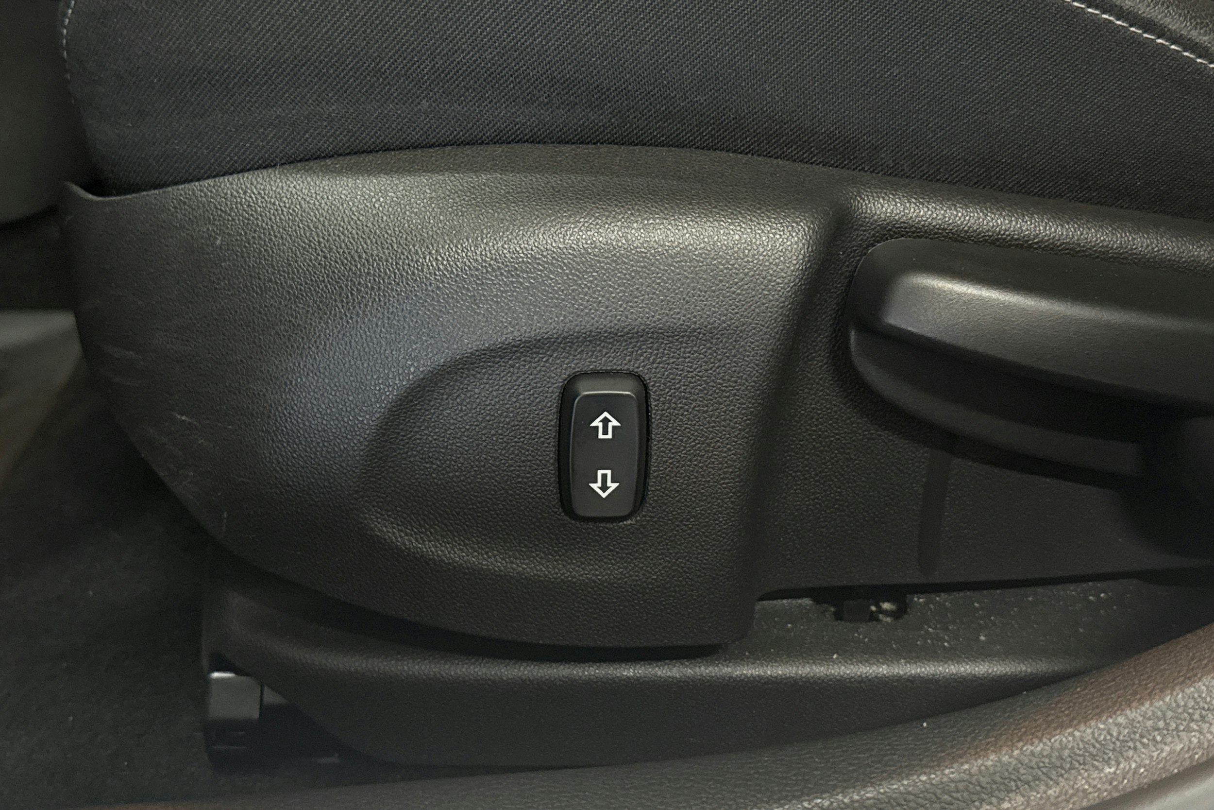 harmaa Opel Astra 2018 kuva 22.