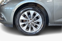 harmaa Opel Astra 2018 kuva 26.
