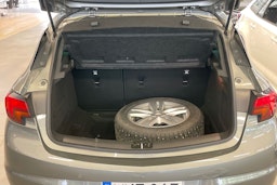 Harmaa Opel ASTRA 2018 kuva 15.