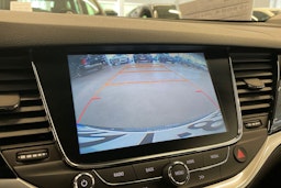 Harmaa Opel ASTRA 2018 kuva 17.
