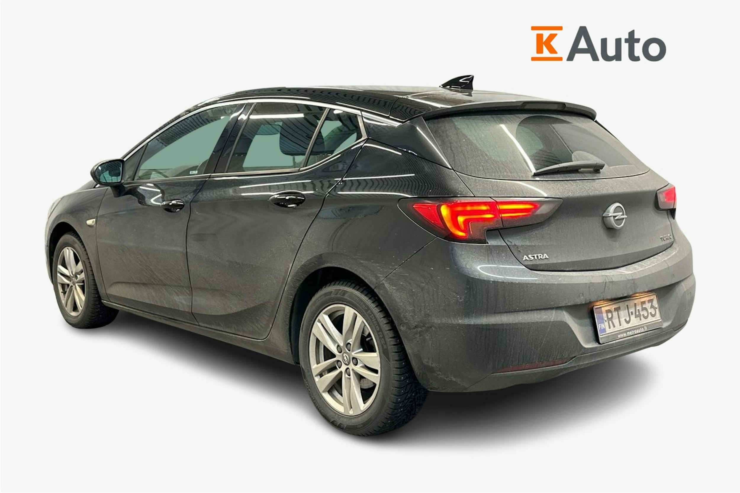 musta Opel Astra 2018 kuva 2.