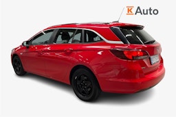 punainen Opel Astra 2018 kuva 2.