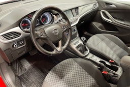 punainen Opel Astra 2018 kuva 6.