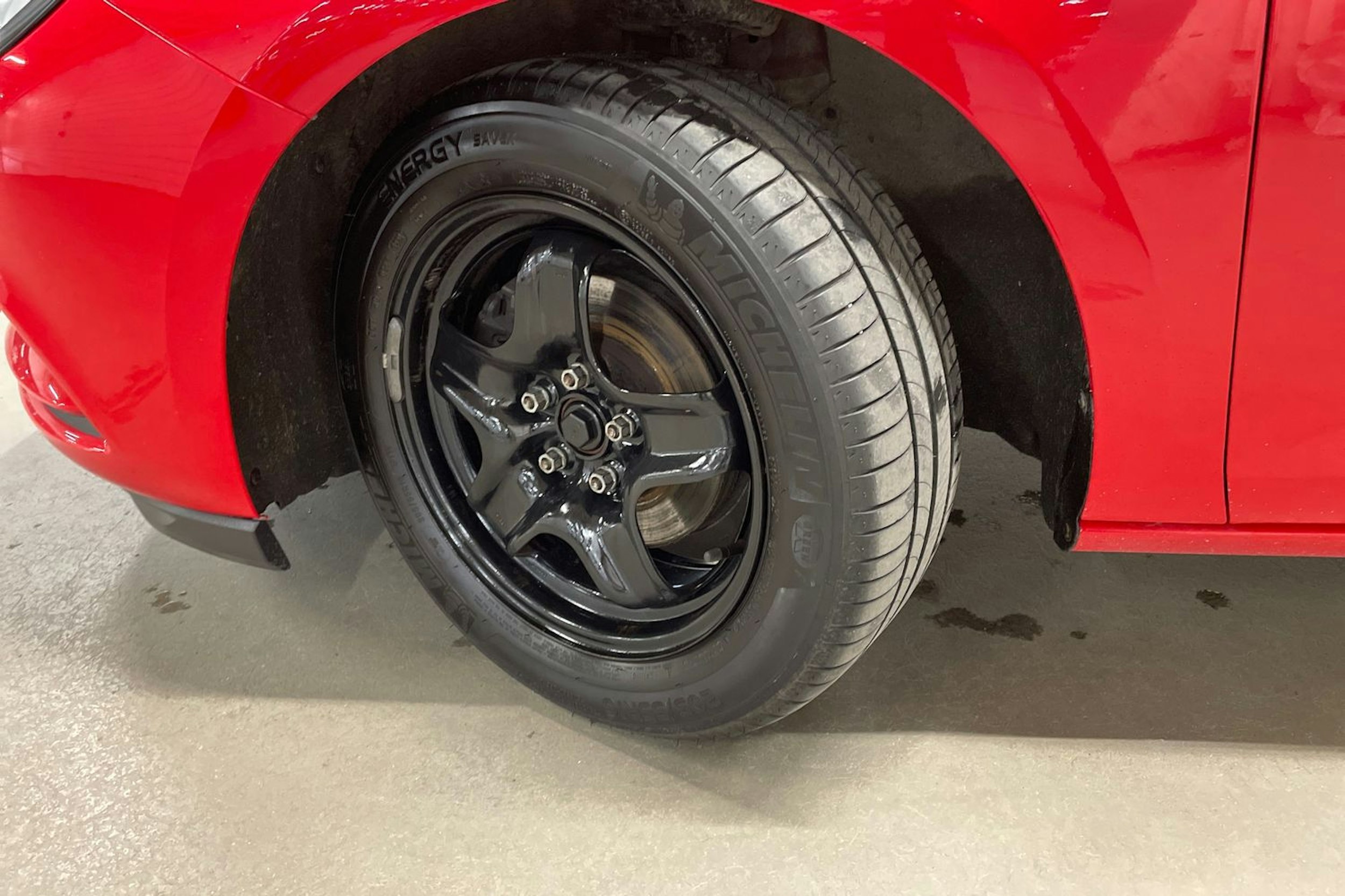 punainen Opel Astra 2018 kuva 10.