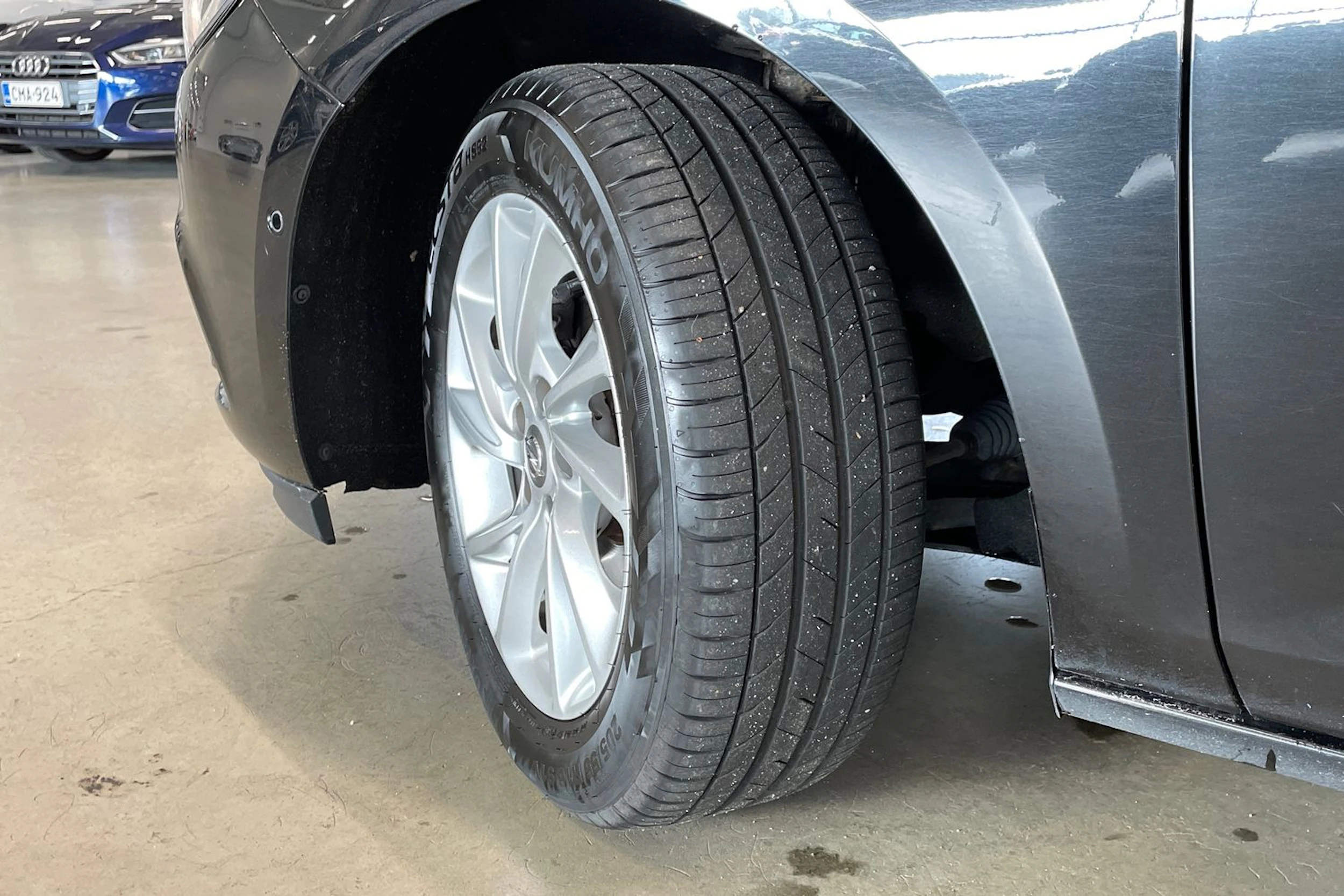 musta Opel Astra 2018 kuva 10.