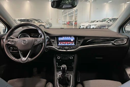 musta Opel Astra 2018 kuva 11.