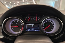 harmaa Opel Astra 2019 kuva 18.