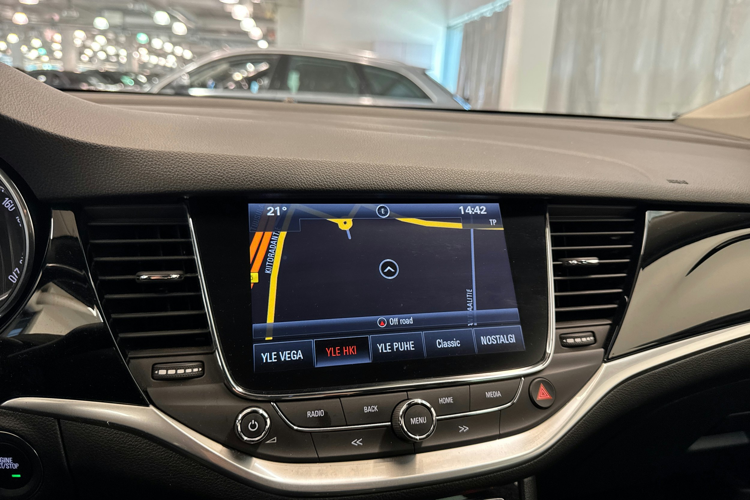 harmaa Opel Astra 2019 kuva 27.