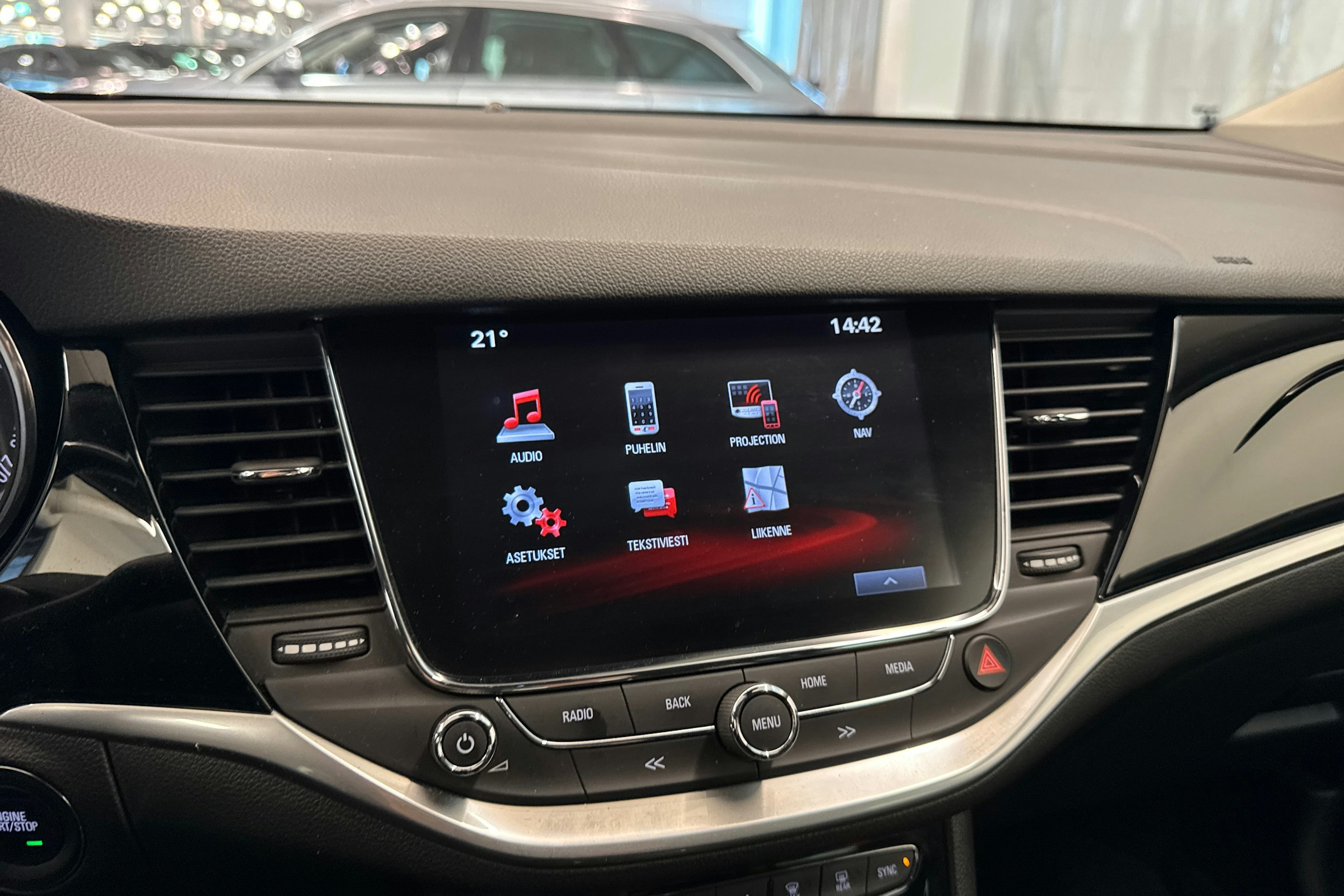 harmaa Opel Astra 2019 kuva 28.