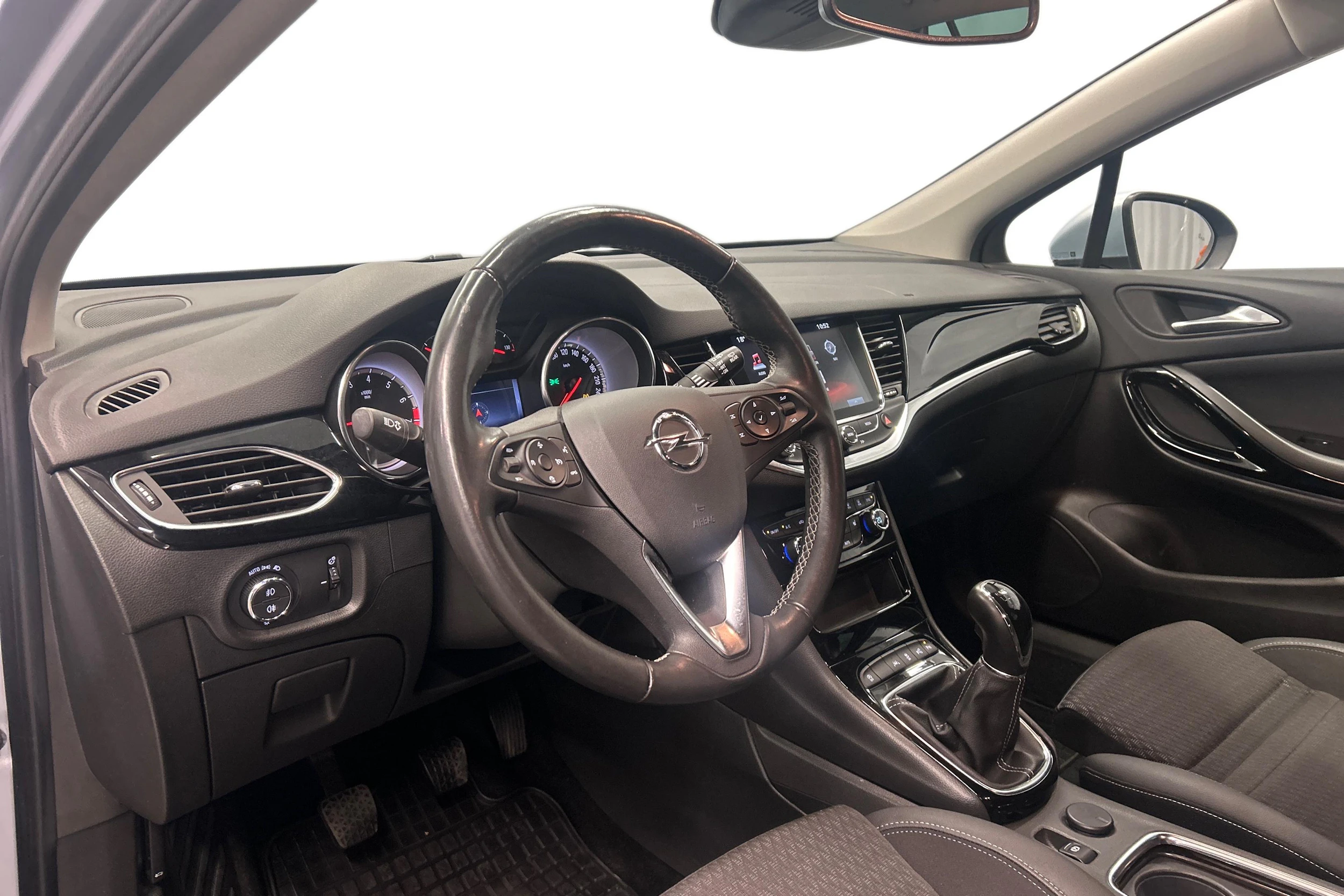Hopea Opel ASTRA 2019 kuva 8.