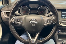 Valkoinen Opel ASTRA 2019 kuva 18.