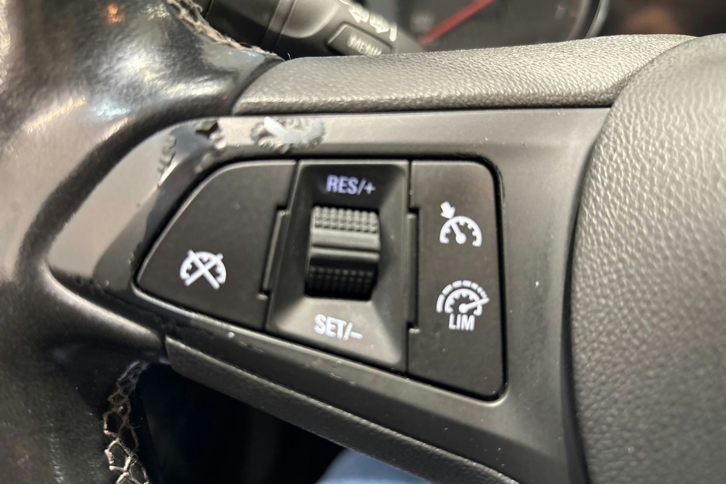 Valkoinen Opel ASTRA 2019 kuva 19.