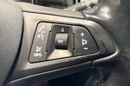 Valkoinen Opel ASTRA 2019 kuva 20.