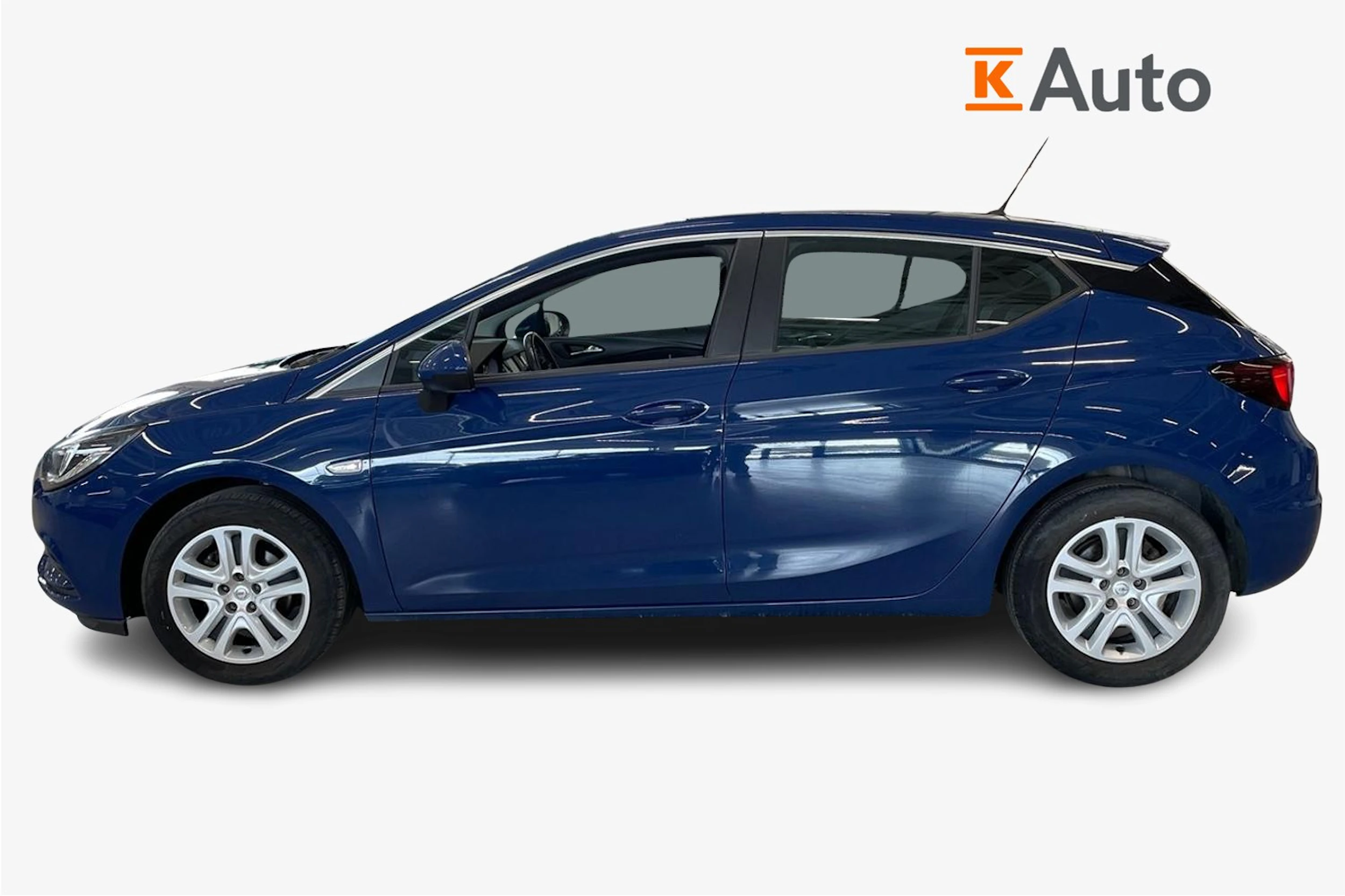 sininen Opel Astra 2019 kuva 7.