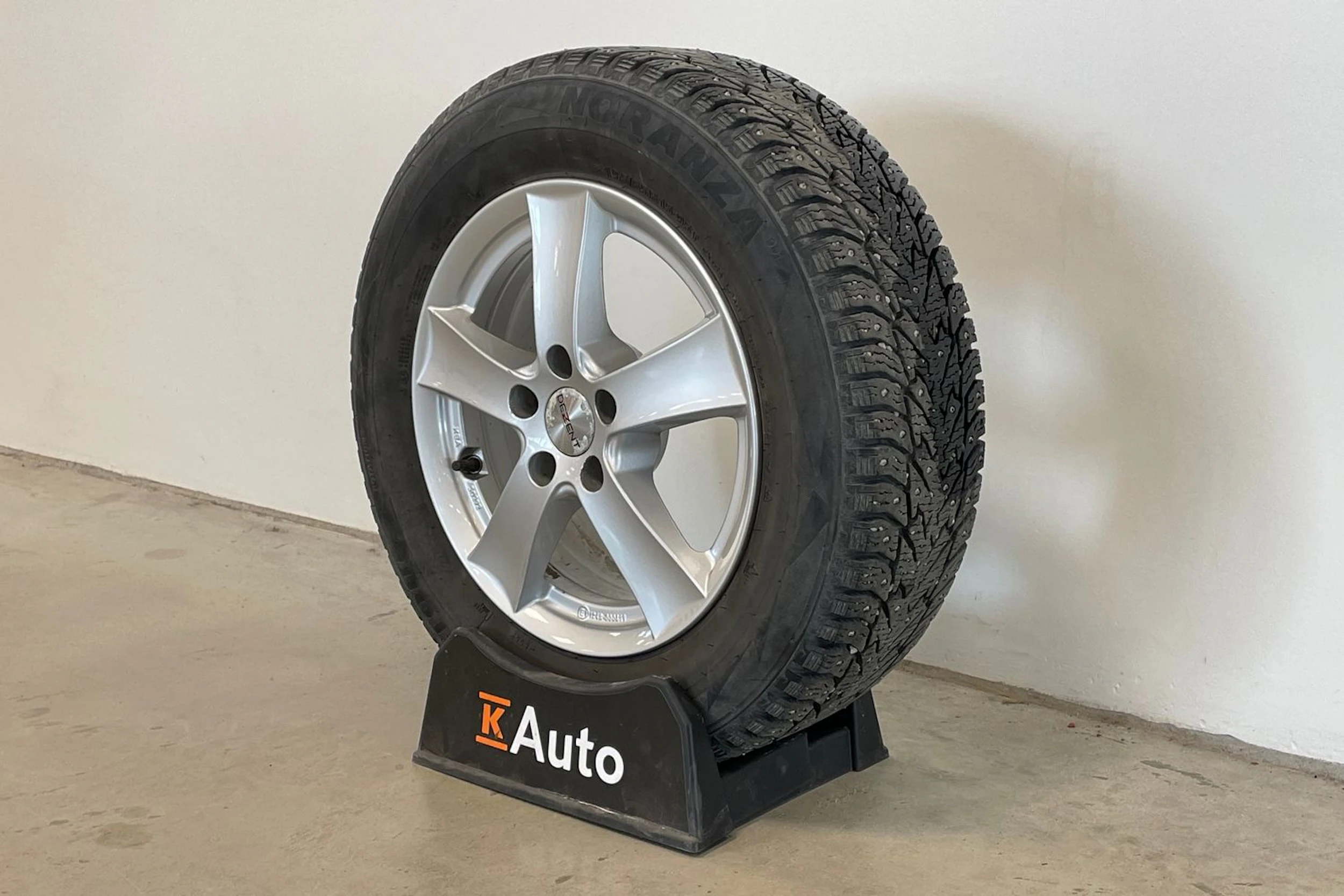 sininen Opel Astra 2019 kuva 13.