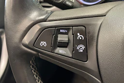 sininen Opel Astra 2019 kuva 19.