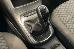 sininen Opel Astra 2019 kuva 24.