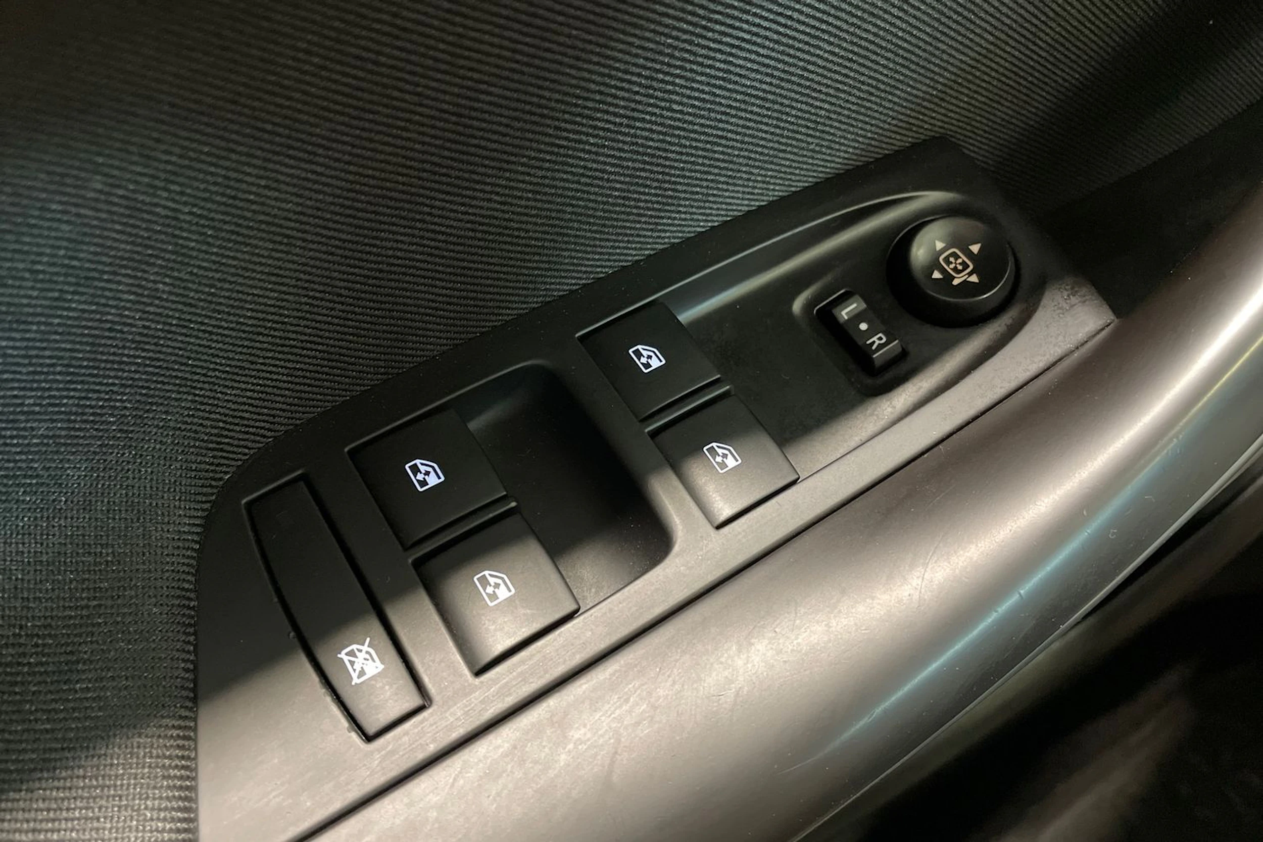 sininen Opel Astra 2019 kuva 25.