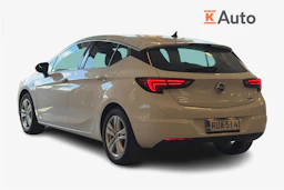 valkoinen Opel Astra 2019 kuva 2.